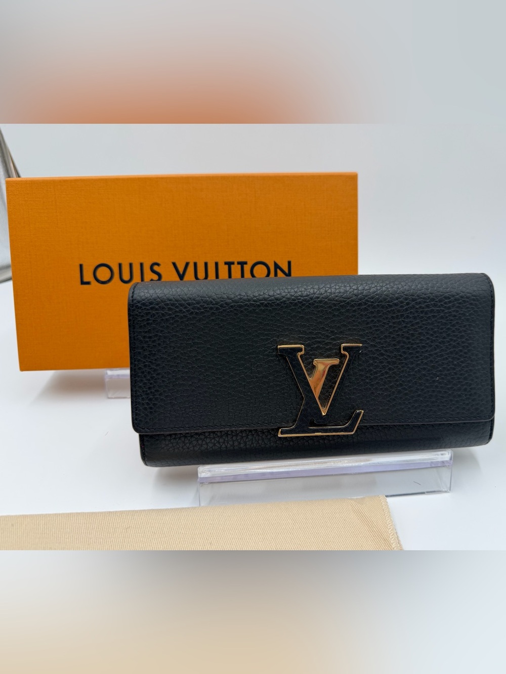 Louis Vuitton Capucines Wallet Black w/Pink Interior Full Set w/Box and Dust Bag
